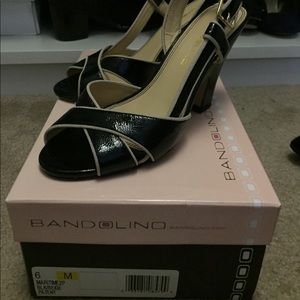 🔵 Donated 🔵Bandolino Maritime